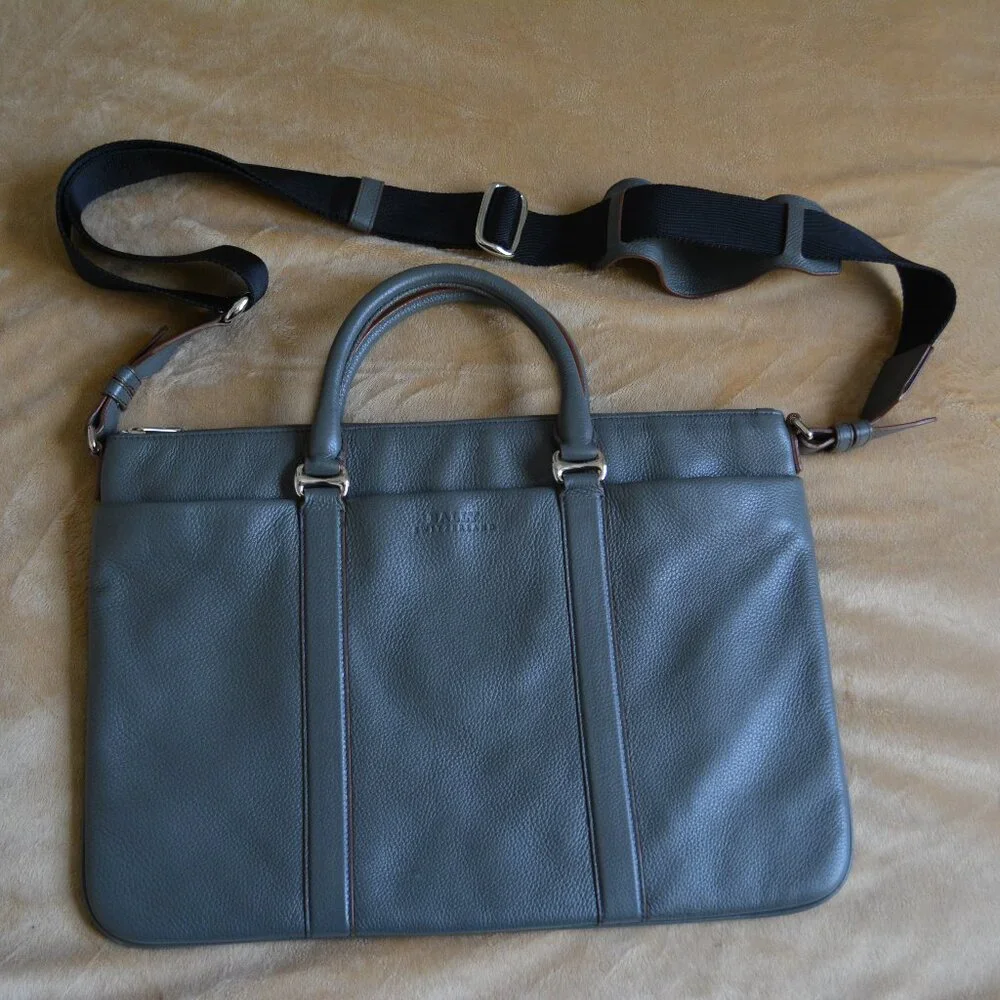 BALLY SWITZERLAND Grey Leather brieface, Messenger / Laptop bag, like new